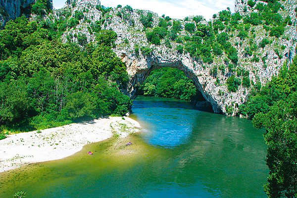 PontdArc_600_400_NEU Ardeche wandern, der Pont d'Arc