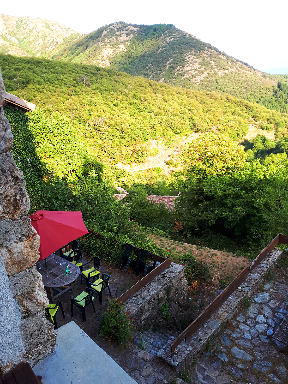 Terrasse_mit_Bergblick